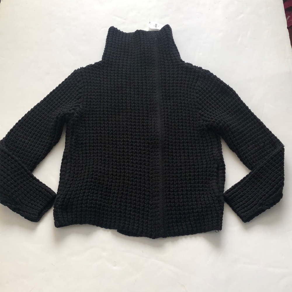 GAP turtleneck Sweater (women’s)